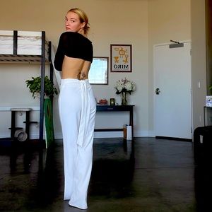 WHITE FLARE PANT